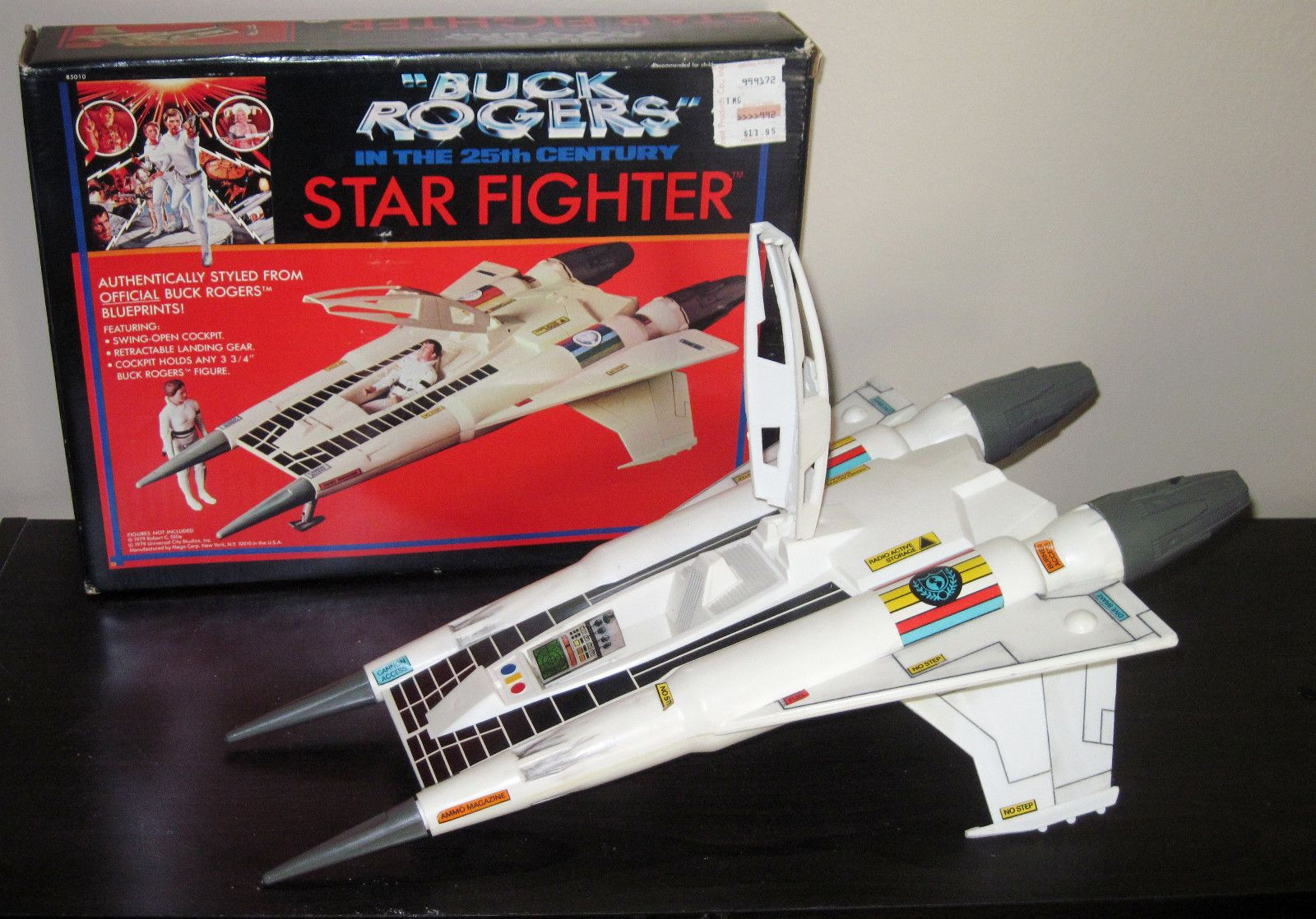 Wallpaper #sDGvNZMB5zzyi_yYAFdH299 Megos 1979 Buck Rogers Starfighter Toy for Its 3 34 Action Figure