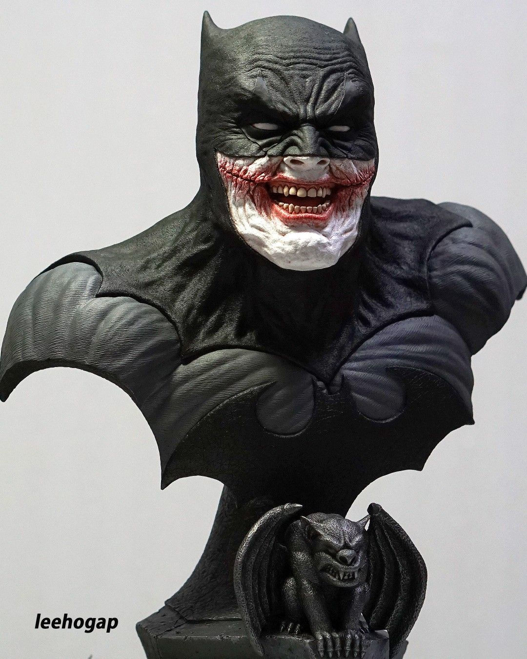 Wallpaper #V2fCCpMBSpphPi3-Edbz205 Batman Joker Sculpture I Wanted to Capture Jack Nicholson Expression