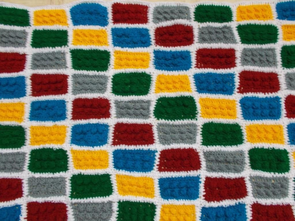 Wallpaper #UmdW6pIBSpphPi3-sUax93 A Superb Lego Bricks Blanket Blanket Crochet Lego Crochet Projects