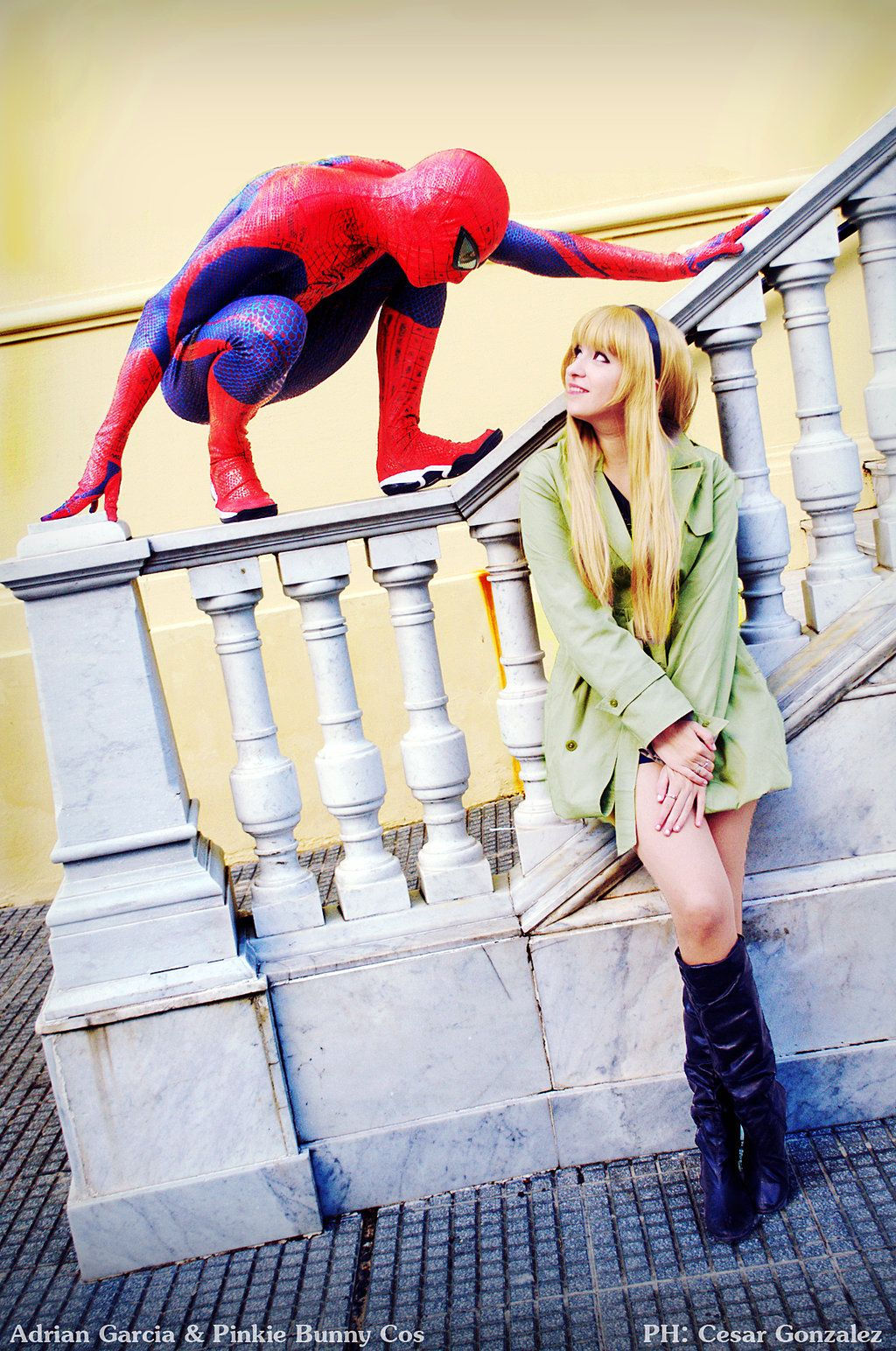 Wallpaper #w_SBOpMBKFX8bn3r_Hjv51 Are You Stalking Me Spiderman and Gwen Stacy by Usagiyuu Amazing