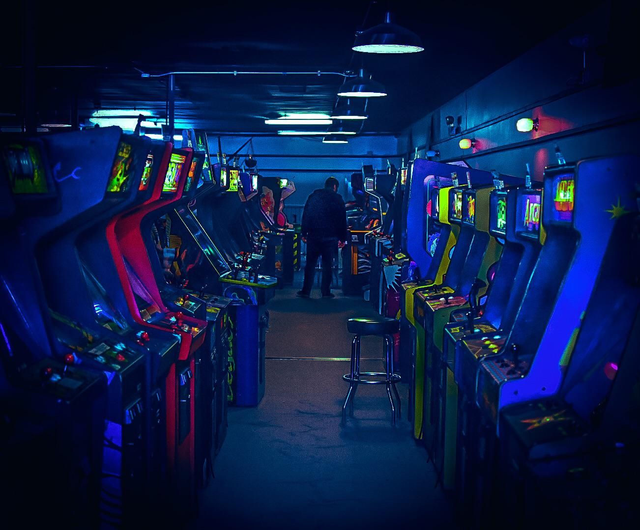 Wallpaper #ARk0Ao8BtGB6xQ78oEoU32 An Interesting Title Arcade Room Retro Arcade Arcade