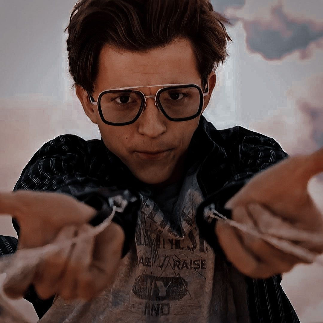 Wallpaper #MWcg8pIBSpphPi3-3G83284 Peter Parker Icons Tom Holland Peter Parker Spiderman Tom Holland