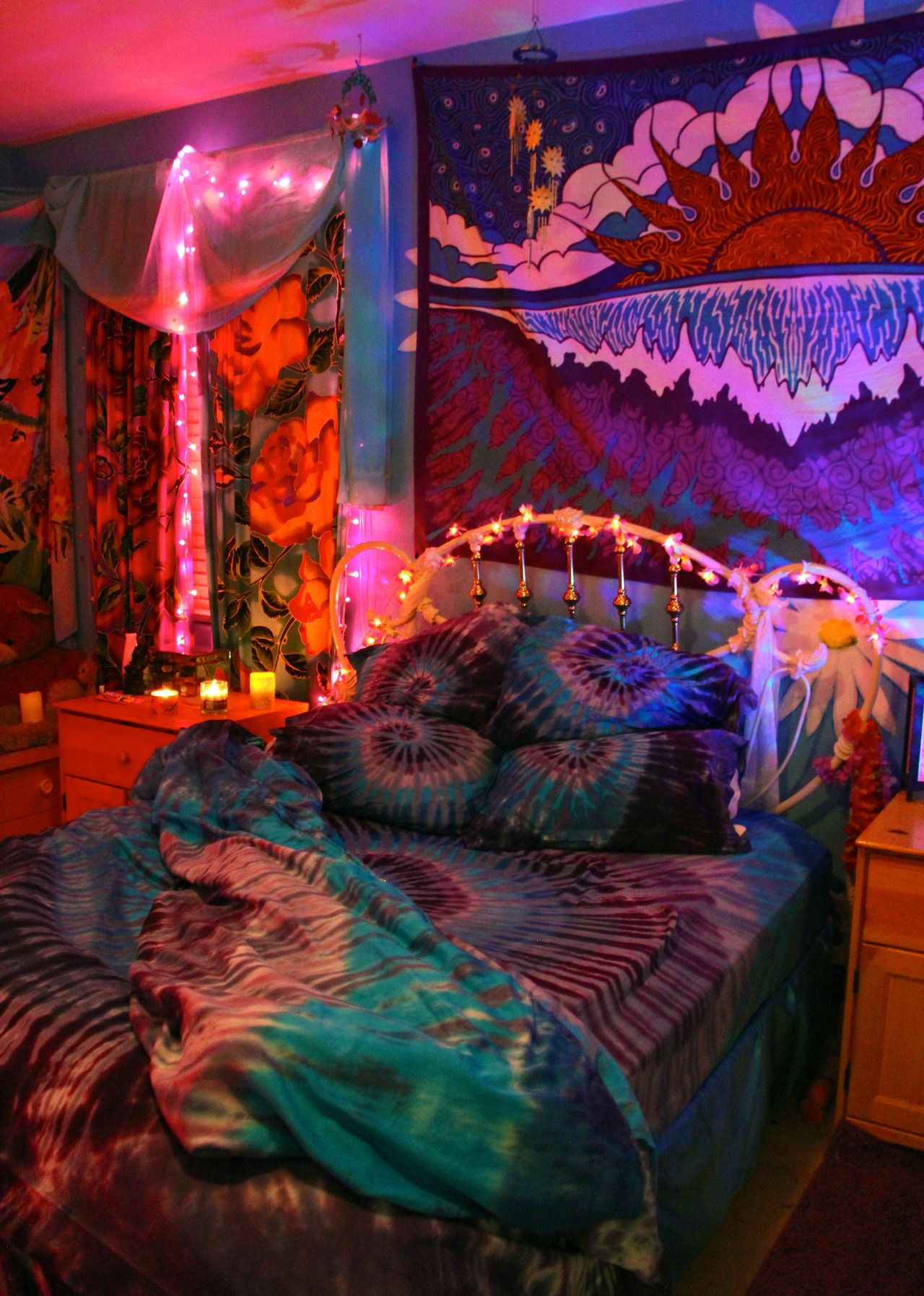 Wallpaper #NIf9MZMBPAdmKxa2-GMa15 Like the Sleeping Room of a Hippie Hippie Room Decor Bohemian Boho