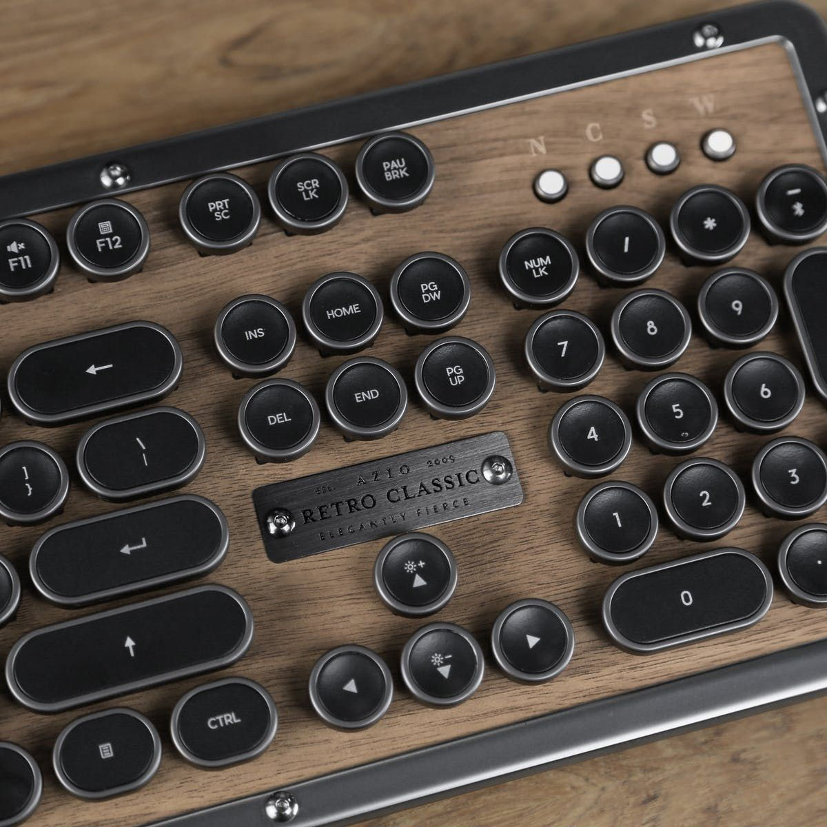 Wallpaper #fmcNDZMBSpphPi3-iuJh275 Retro Classic Bluetooth Keyboard Keyboard Retro Gadgets