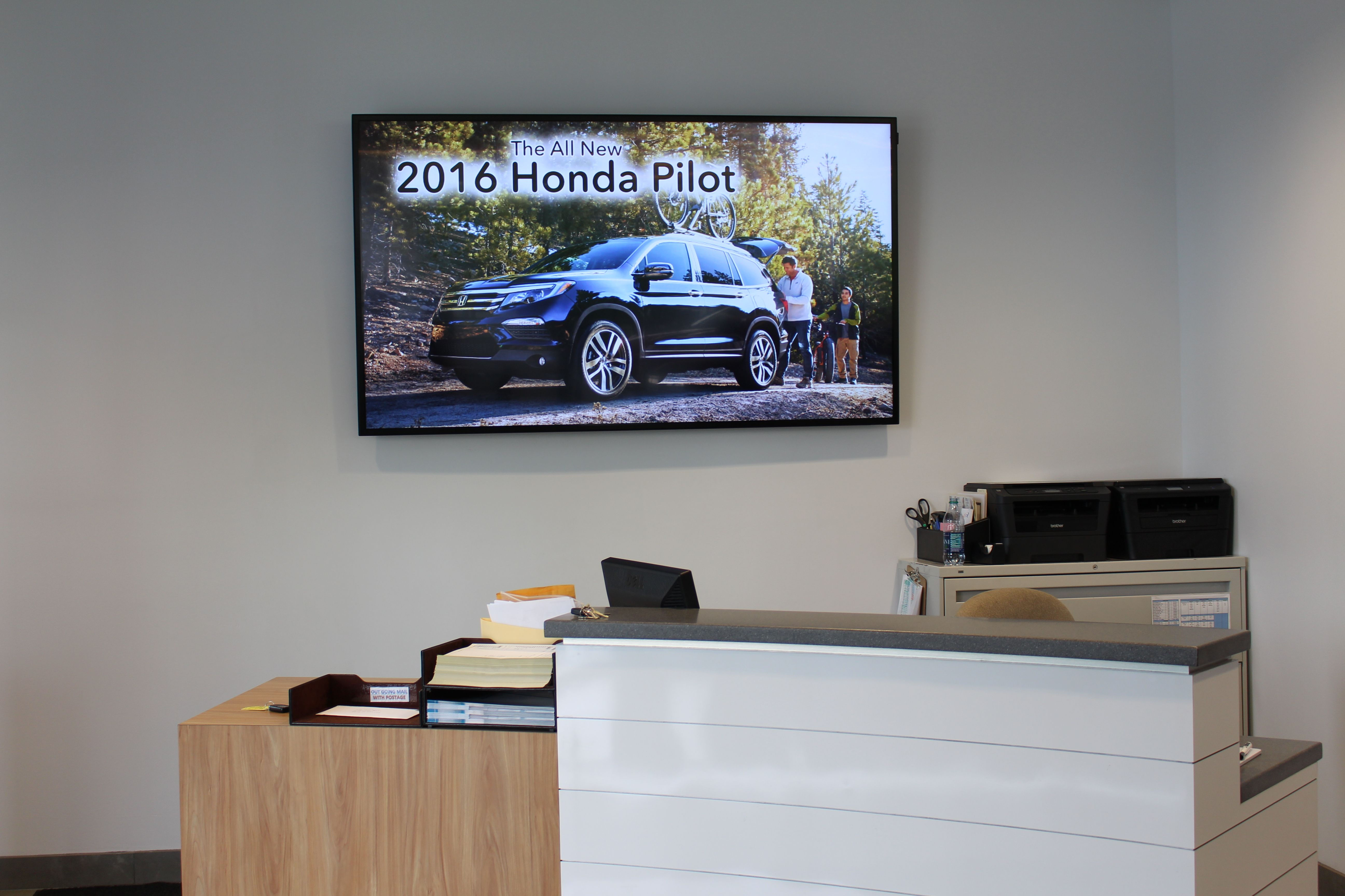 Wallpaper #eEJcPZMBOBpx0NhmC8Qt82 Auto Dealerships Digital Signage Digital Signage Solutions Car