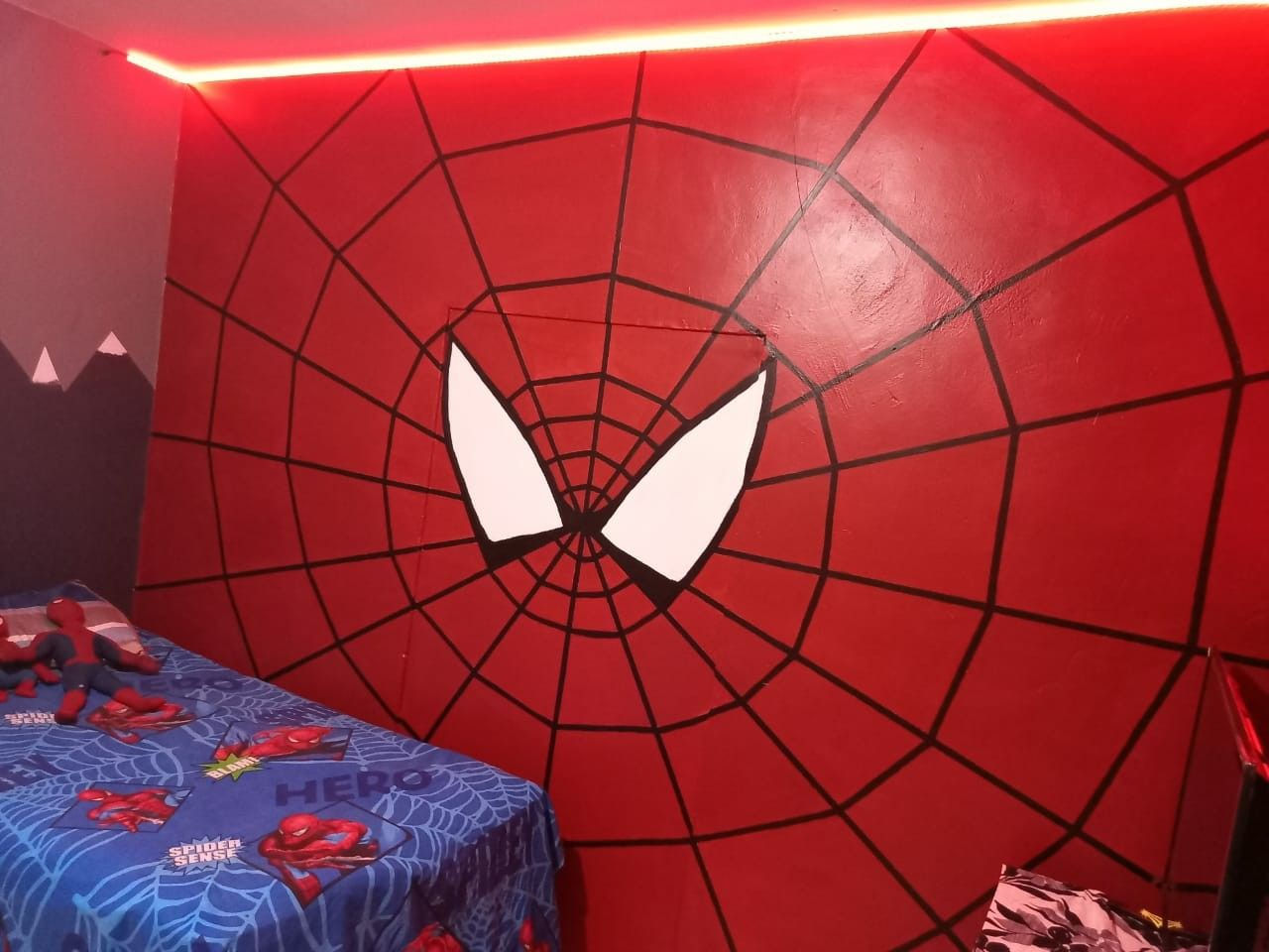 Wallpaper #fj_7O5MBLiIJ4c9OWJBi161 Disenos Del Hombre Arana Spiderman Paper Lamp Novelty Lamp Spiderman