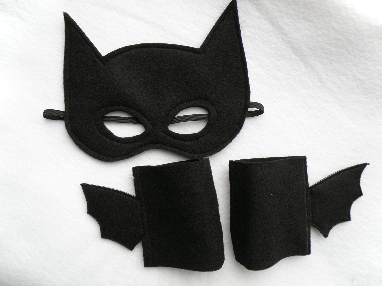 Wallpaper #QhllHo8BtGB6xQ78dnmZ48 Batman Mask and Cuffs Set 1800 via Etsy Batman Mask Template