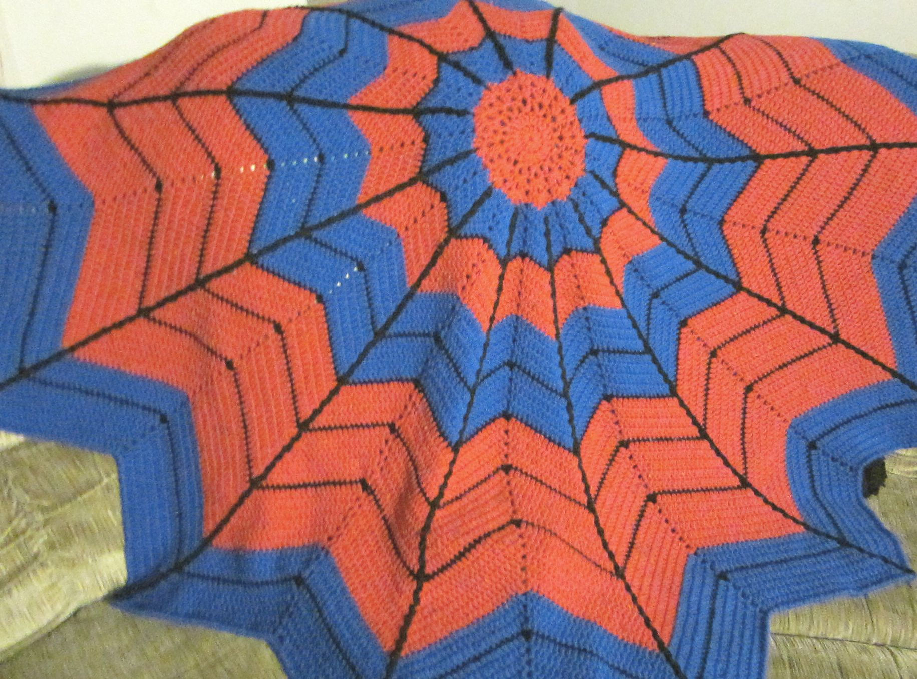 Wallpaper #9ncKKJMB-pgBXx60Z6hv103 Spiderman Afghan Found the Free Pattern via Ravelry Yarn Bracelets