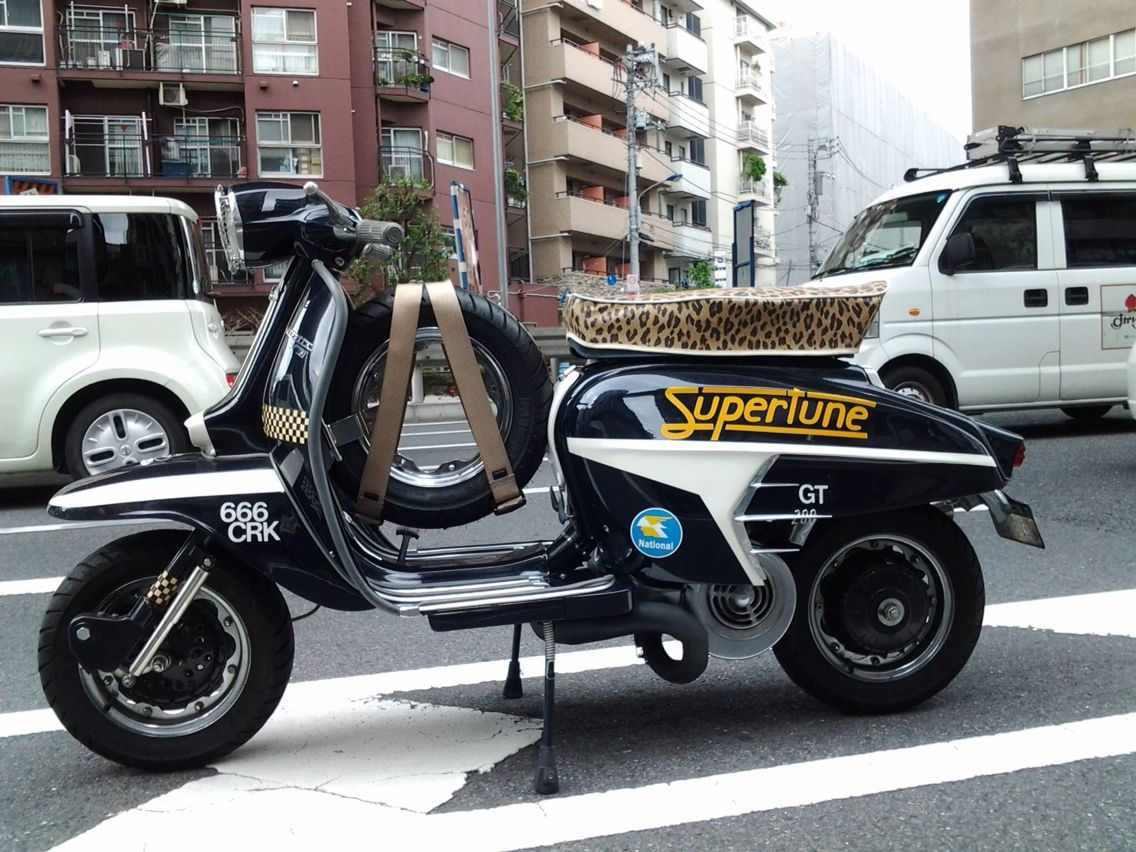 Wallpaper #wuqLUpMBlwTYPL18Cgn-107 Japan Super Retro Scooter Vespa Lambretta