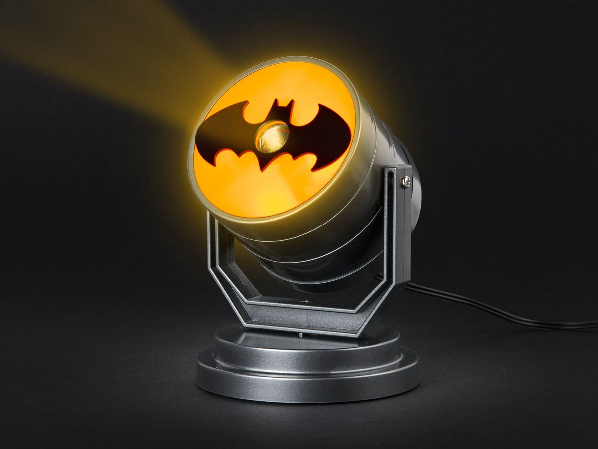 Wallpaper #JYLpP5MB0GiFKesMM8Dz53 Batman Projection Light Presenter Batman Prylar