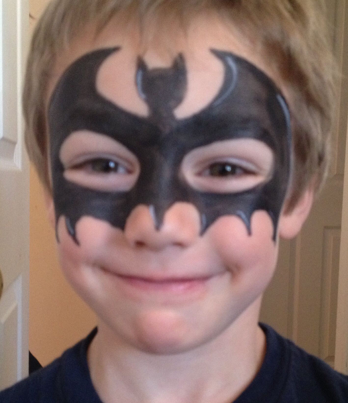 Wallpaper #1WfB-JIBSpphPi3-ior0388 Batman Face Painting by Jennifer Vandyke