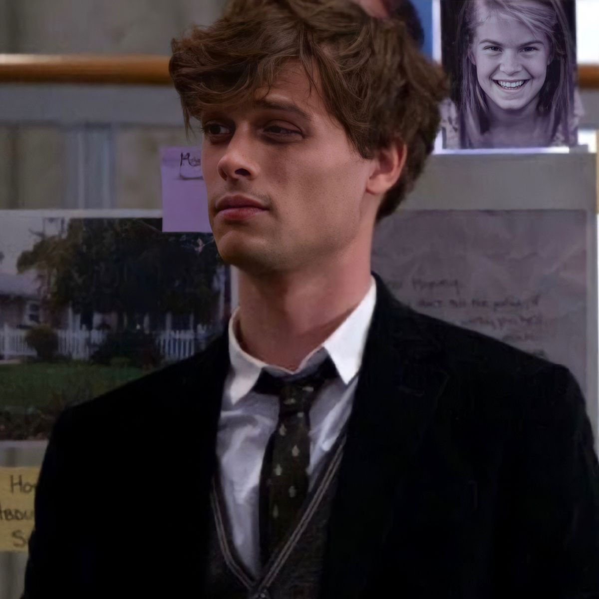 Wallpaper #N2gOGpMBSpphPi3-5BoP99 Spencer Reid in 2022