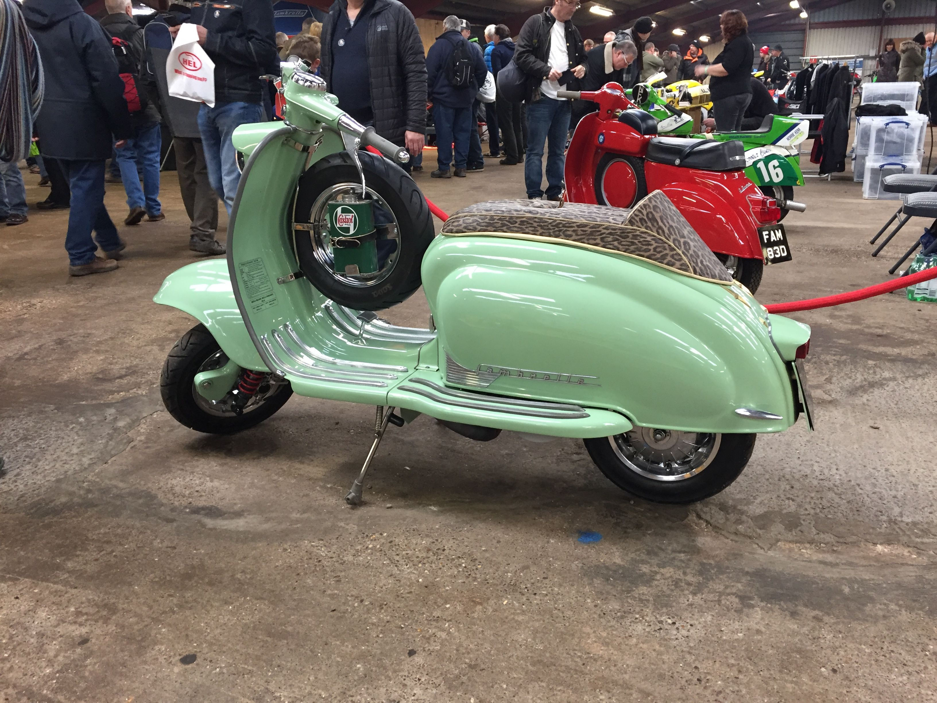 Wallpaper #wuqLUpMBlwTYPL18Cgn-213 Retro Scooter Scooter Custom Lambretta Scooter Vespa Scooters Moped