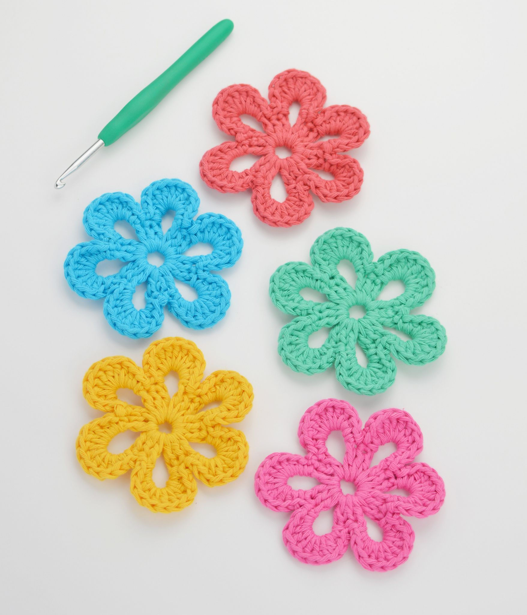 Wallpaper #8Bk5Io8BtGB6xQ78kYG733 Quick Crochet Pattern for a Simple 6 Petal Flower Crochet Flowers