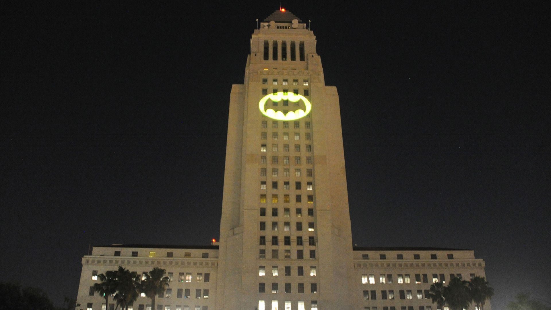 Wallpaper #_wPZZZMBpyOg8YnEa9km187 Bat Signal Shines on Las City Hall in Honor of Adam West