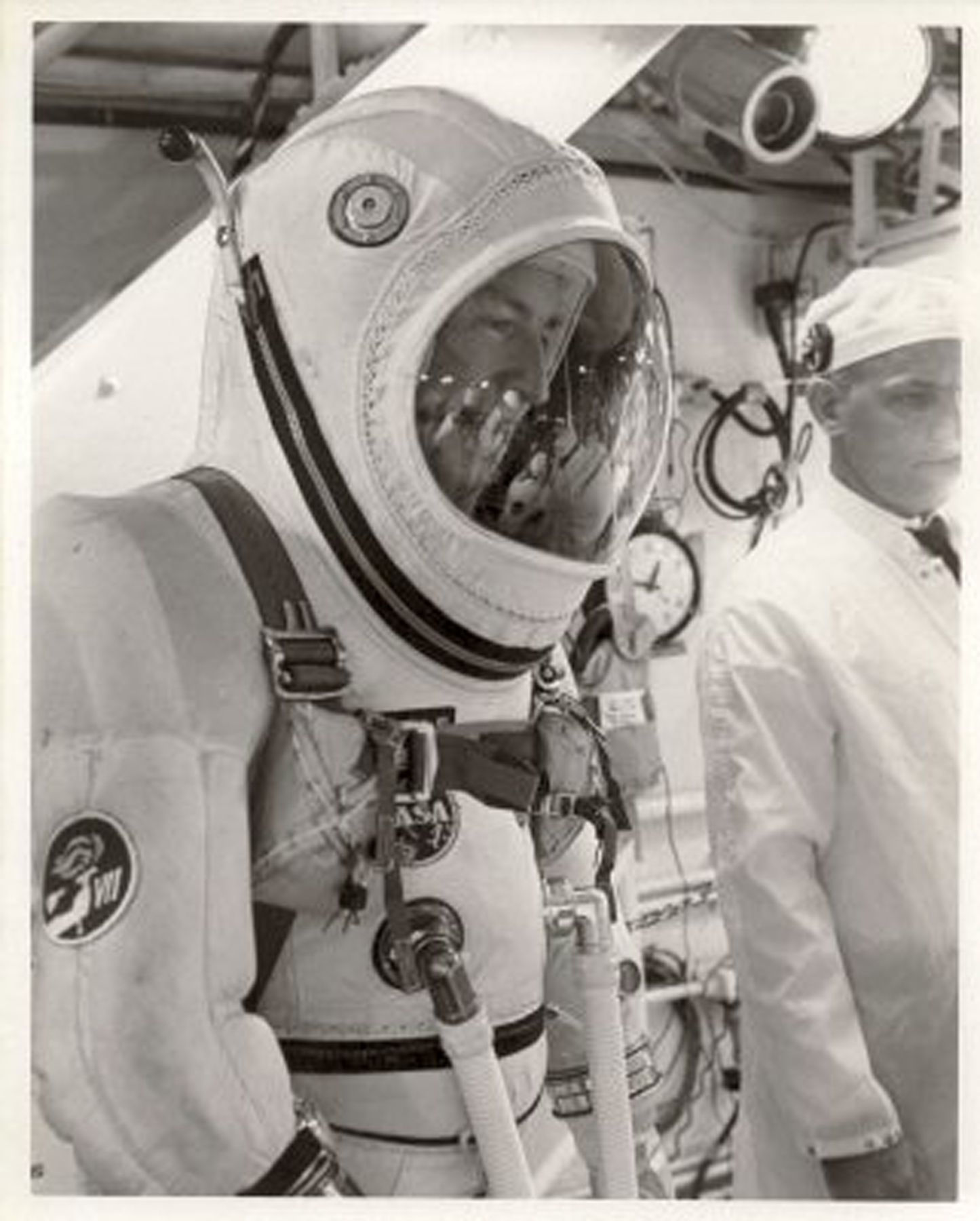 Wallpaper #e2eE_JIBSpphPi3-ZZiW160 Jim Lovell GT 7 Pilot Jim Lovell Project Gemini Apollo 13 Space