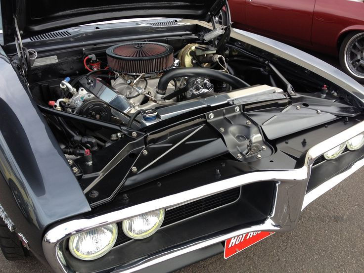 Wallpaper #Lbi625IBJvJKYCmEKvib106 68 Pontiac Firebird with a Kn Filter at the 2013 Goodguys Show in
