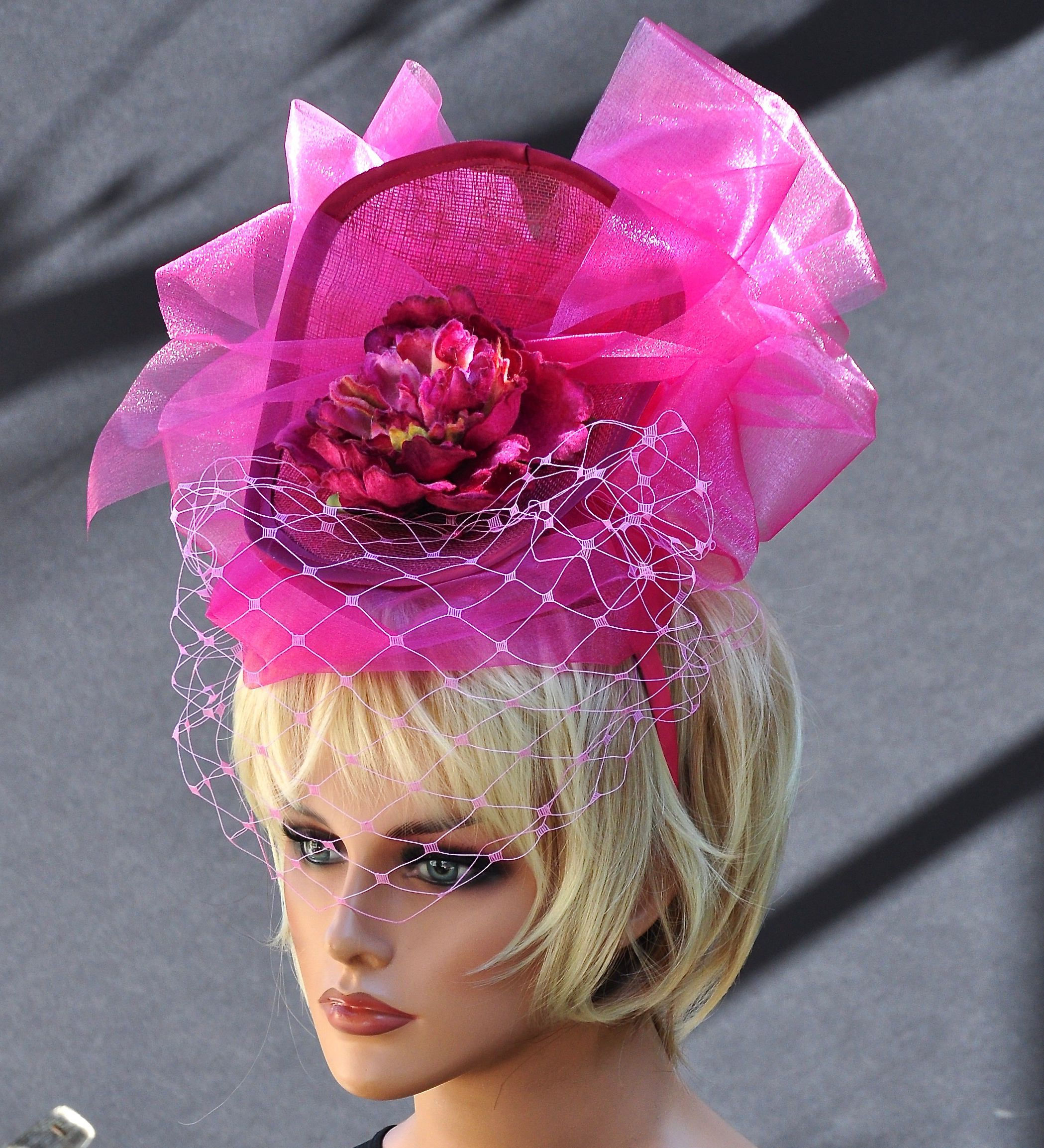 Wallpaper #PmfbDpMBSpphPi3-3OwJ383 Elegant Pink Kentucky Derby Hat with Fascinator