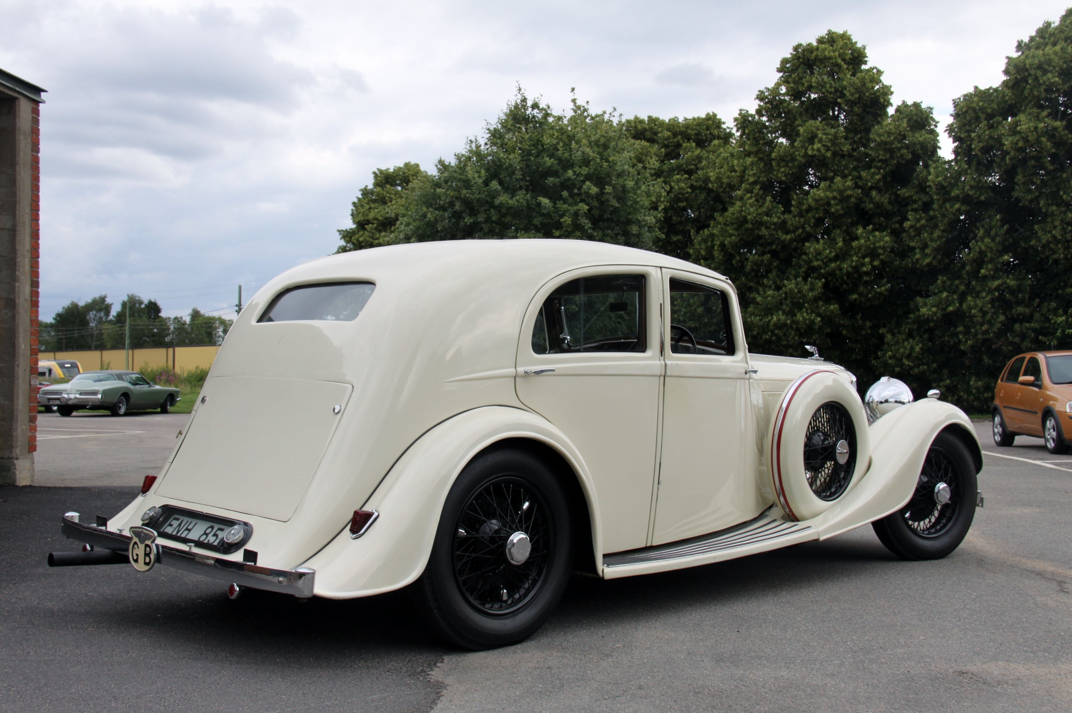 Wallpaper #VmfhDpMBSpphPi3-JOyJ250 Pin by Tim Taylor on Derby Bentley Bentley Car Classic Cars Bentley