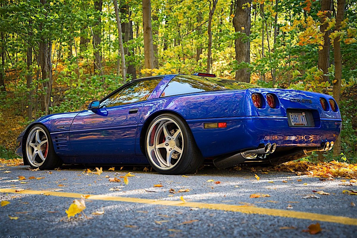 Wallpaper #q2dJDJMBSpphPi3-fd2b143 Mike Gills 1994 Admiral Blue Corvette Zr 1 Re Writes the Rules of C4