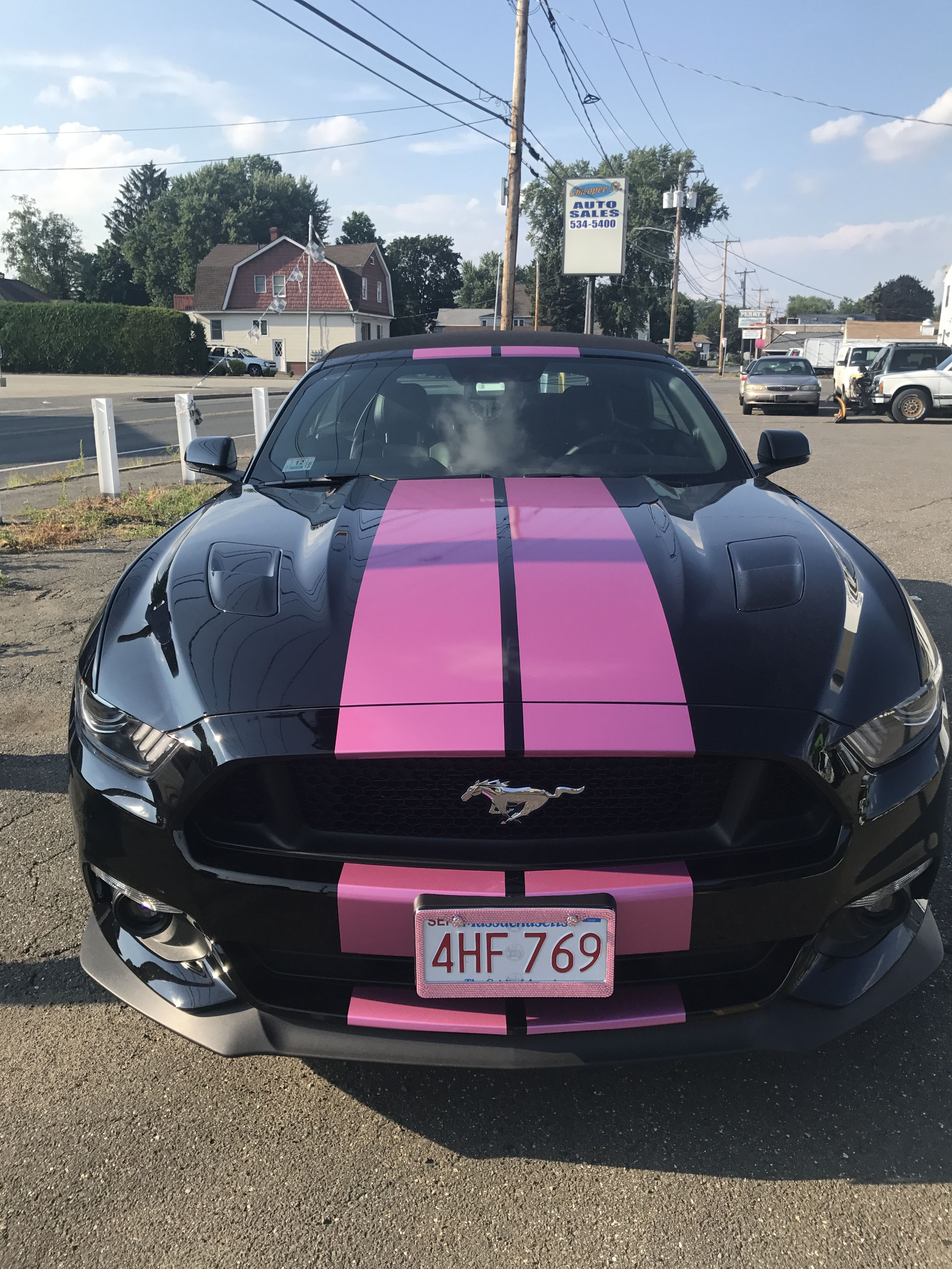 Wallpaper #41D04 Modified and Customized Pink Ford Mustang Stock Photo Alamy