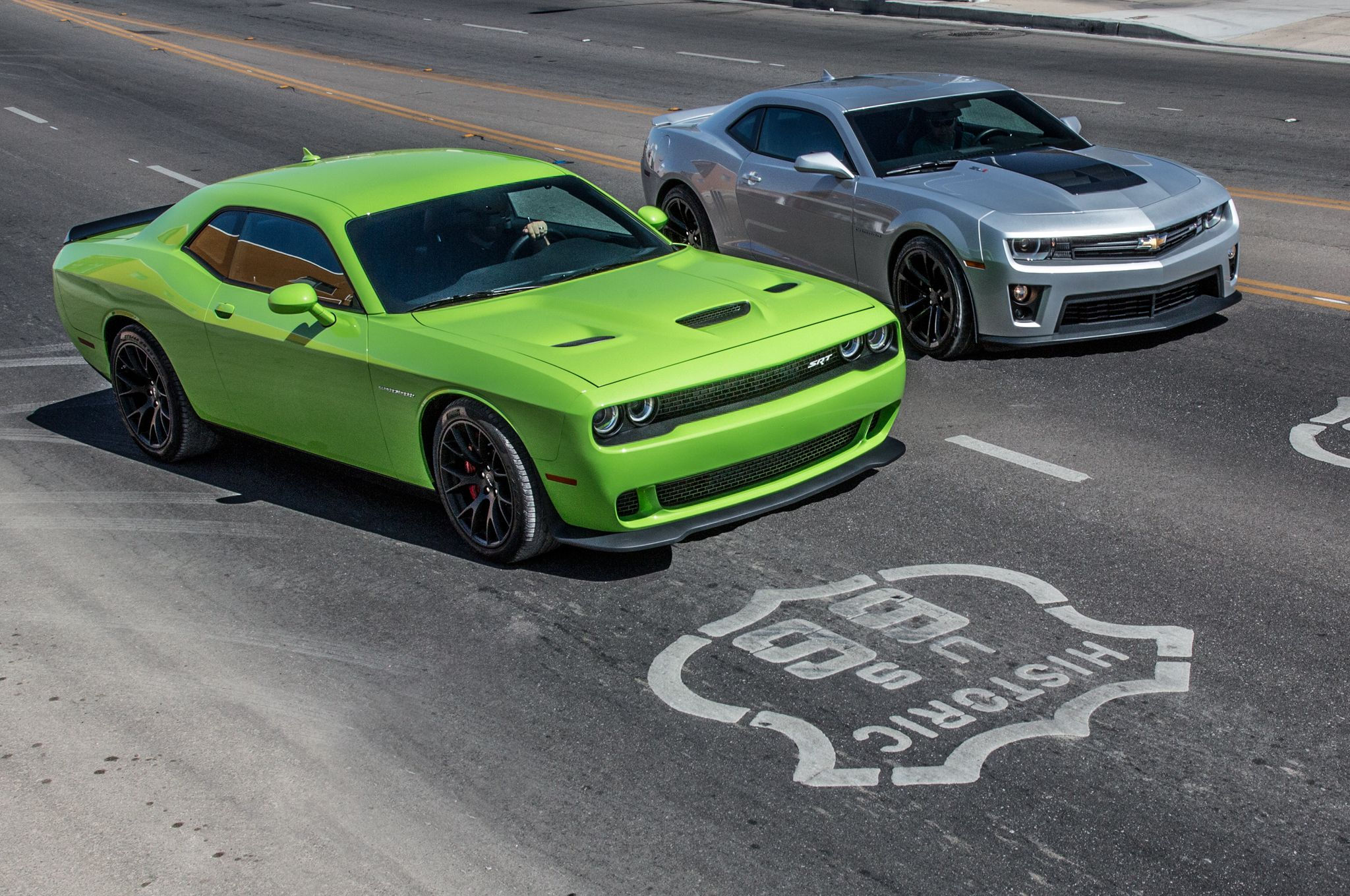 Wallpaper #CEU1qo4B7YBJg1BV9Kg727 2014 Chevrolet Camaro Zl1 vs 2015 Dodge Challenger Srt Hellcat Dodge