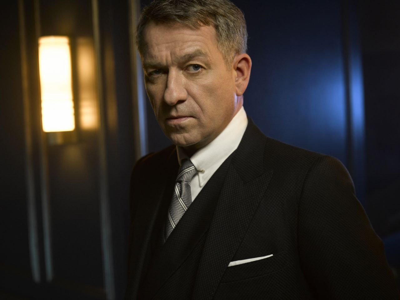 Wallpaper #9xm7OI8BtGB6xQ78Eqi-39 Gotham Season 3 Bruce Wayne Alfred Gotham Warner Channel Gotham