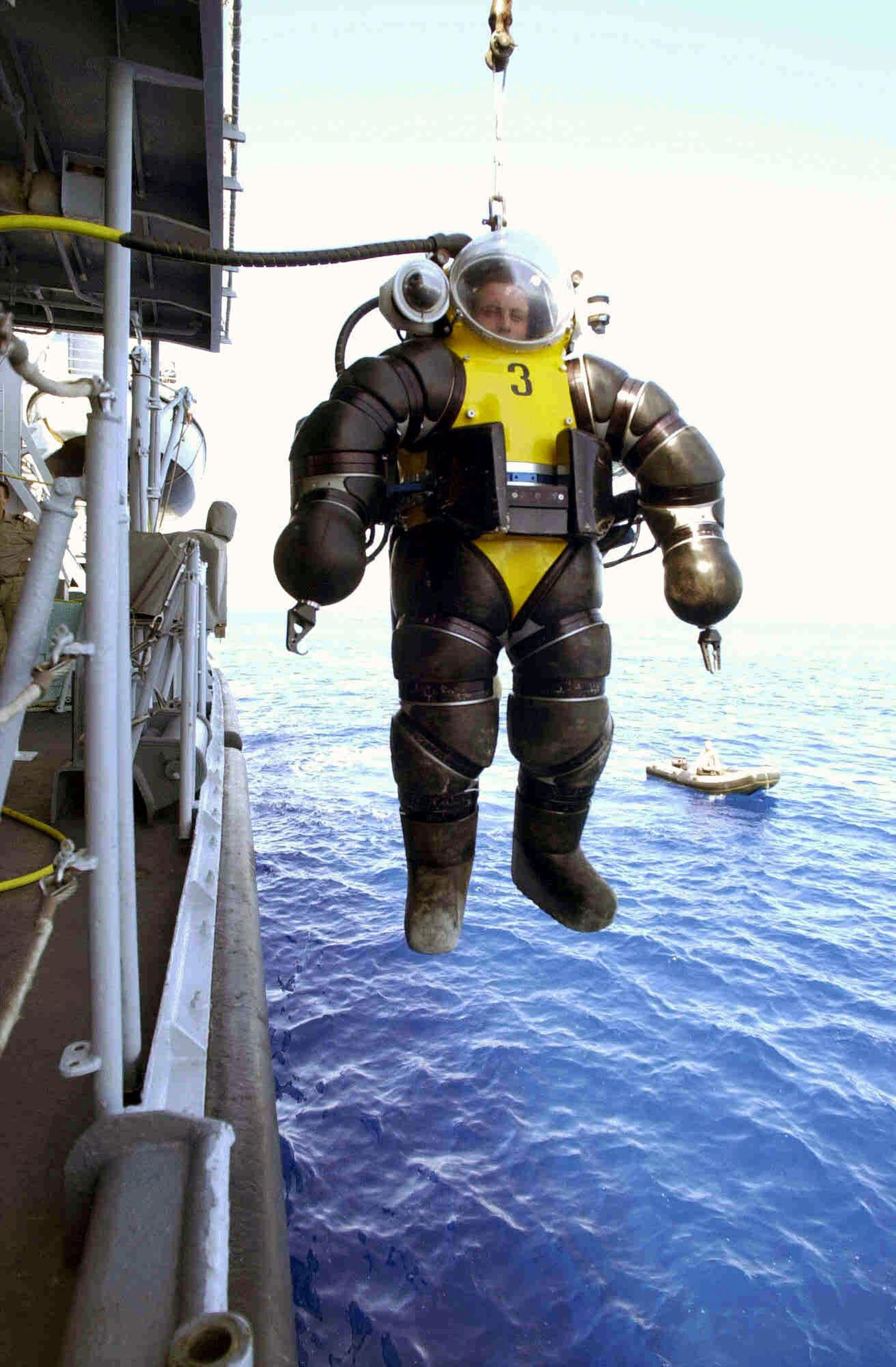 Wallpaper #S2ej65IBSpphPi3-z00p248 Diving Suit in Cairo at Vilma Ross Blog