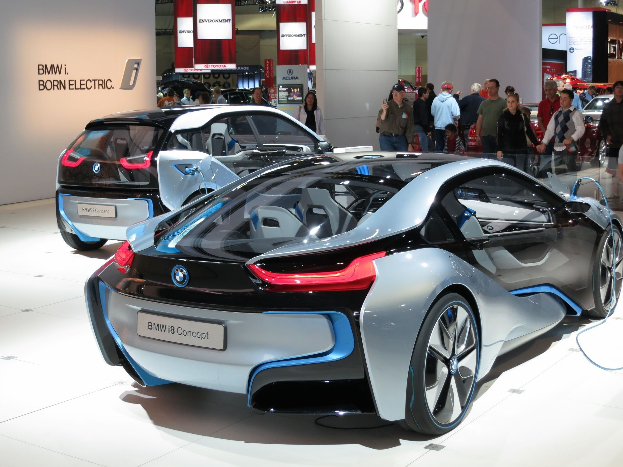 Wallpaper #131A8Y4Bnwiau_P6SAhU46 Electric Cars Two New BMW Electric Cars Electric Car Concept BMW