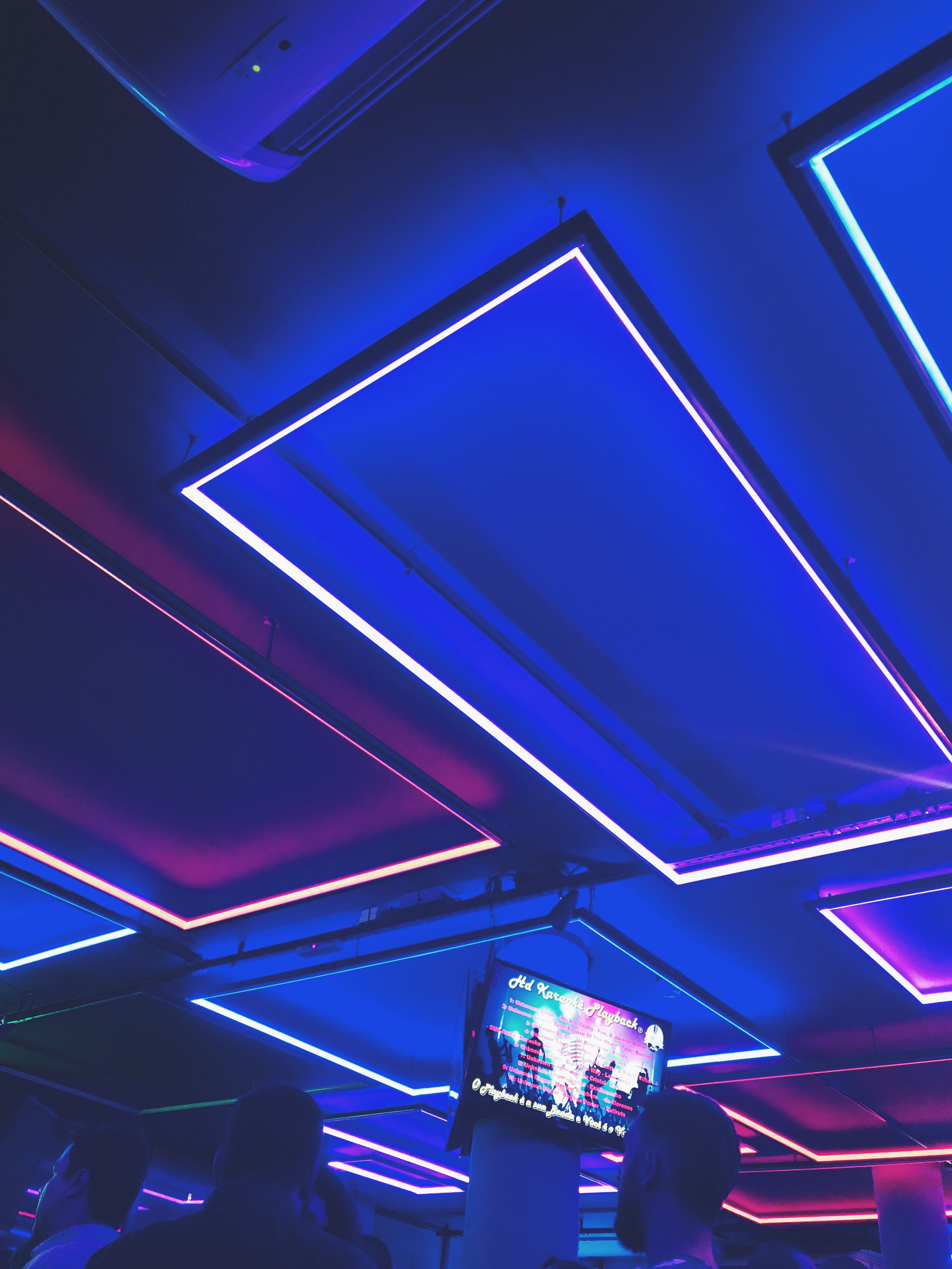 Wallpaper #32gqF5MBSpphPi3-sA2h43 Neon Lights