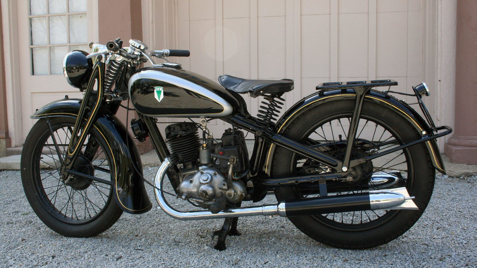 Wallpaper #aWiKHZMBSpphPi3-eiZl267 1937 Dkw Sb200 at Indy Motorcycles 2015 as T194 Mecum Auctions