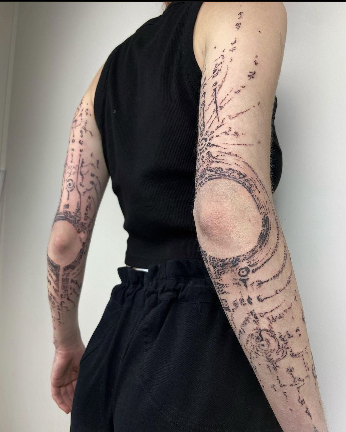 Wallpaper #f6829 Easy Trending Halloween Costumes Using Temporary Tattoos 2024 Edition