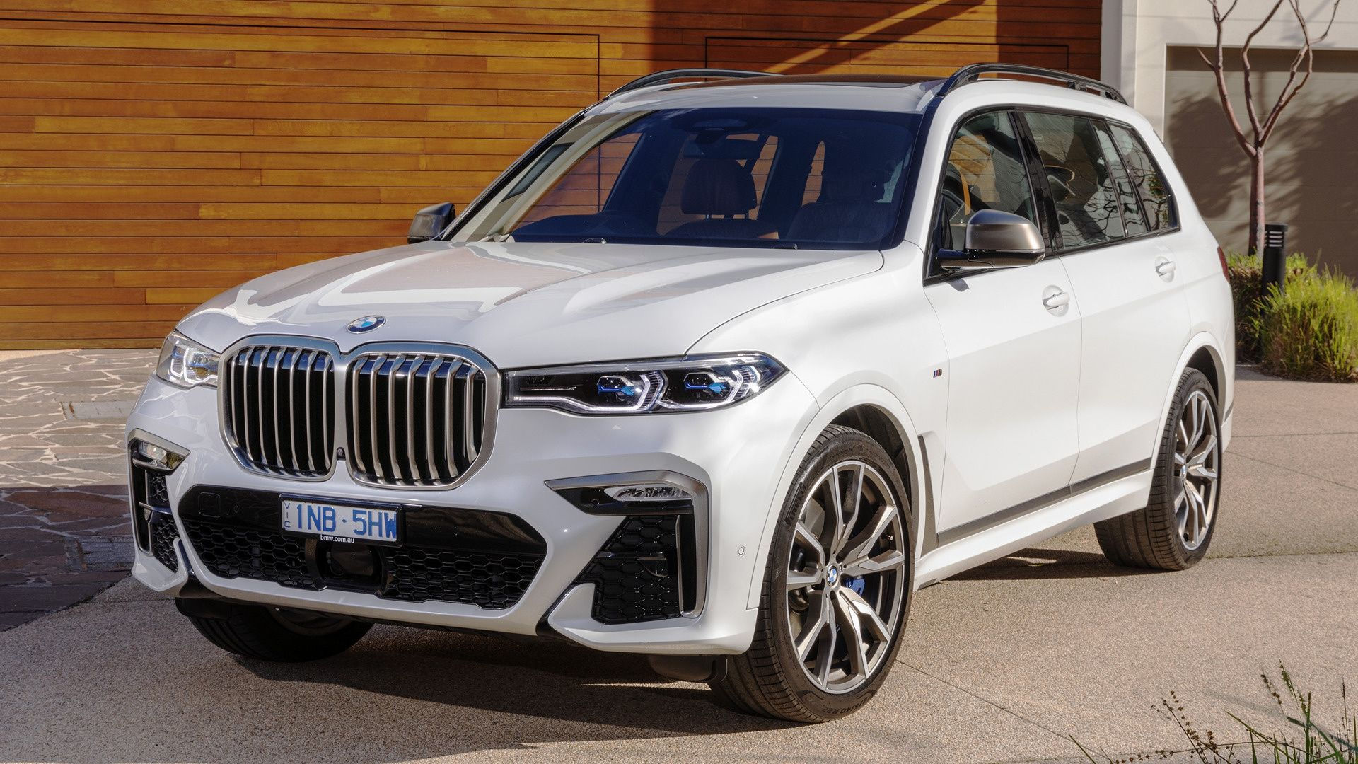 Wallpaper #RRkmGo8BtGB6xQ78GnSG37 BMW X7 White Car Wallpaper