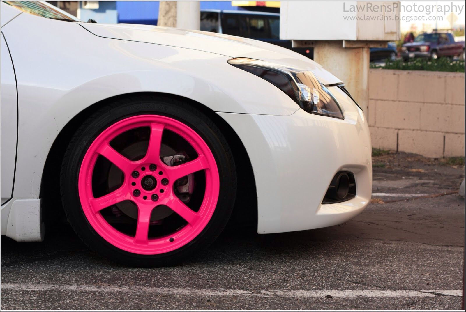 Wallpaper #TmhTI5MBSpphPi3-DjWF149 I Like the Style of the Rim This Color is Good or in Light Pink