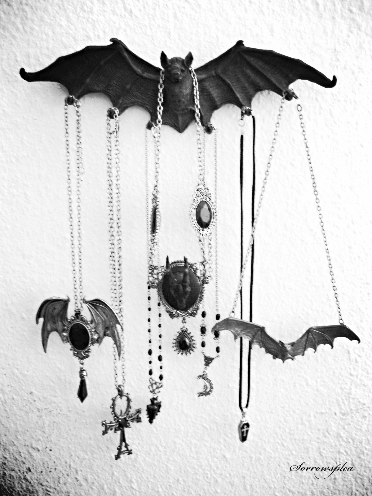 Wallpaper #r3KDMpMBX2lk1u3ogFrF395 The Witches Jewelry Gothic Bedroom Goth Home Decor Gothic Decor