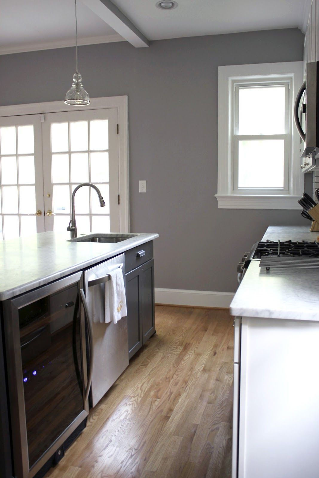 Wallpaper #2GhiFZMBSpphPi3-NgdA18 Light Grey Behr Paint Colors Gray Free Download Gambrco