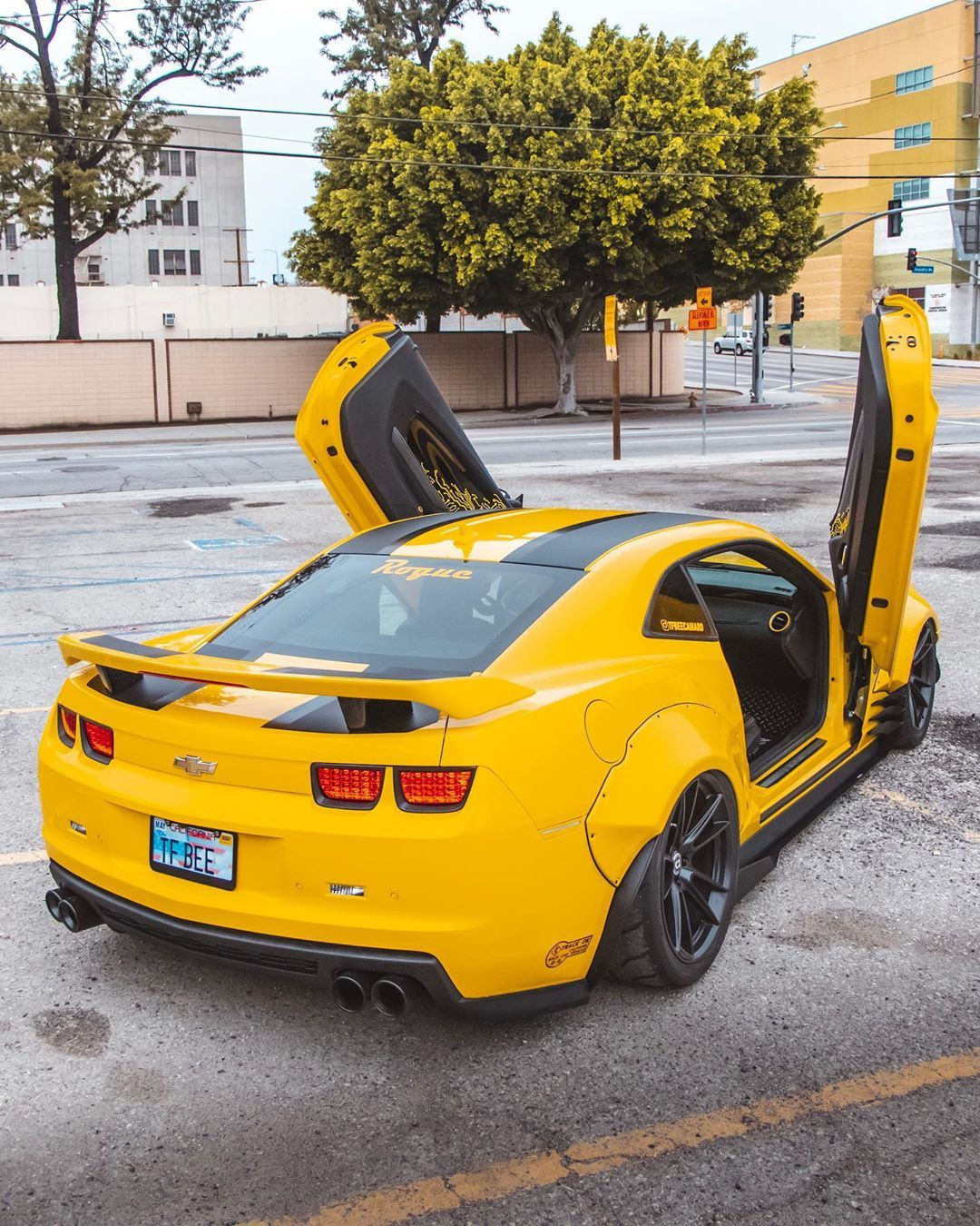 Wallpaper #umcB65IBSpphPi3-nEkn28 Bumblebee Chevy Camaro Camaro Yellow Camaro Transformers Cars