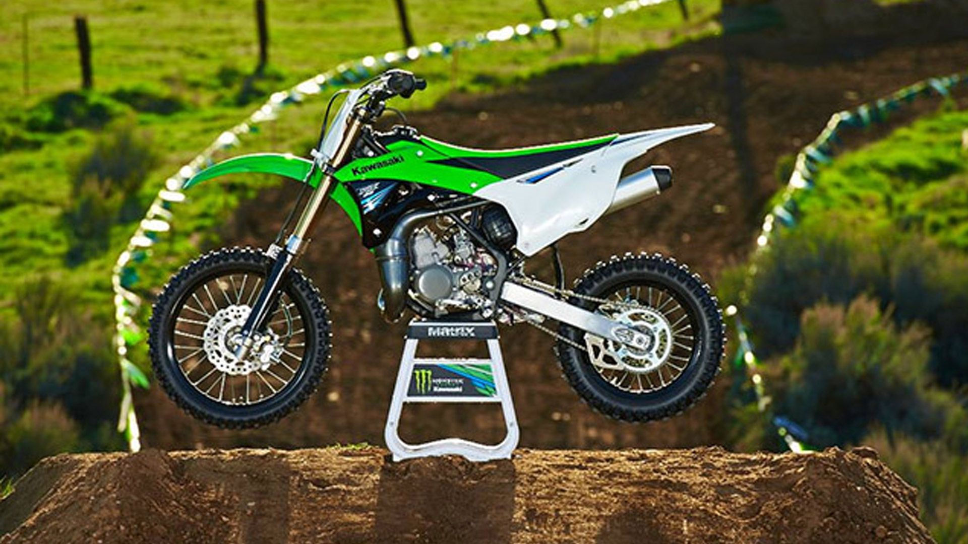 Wallpaper #3mjsFZMBSpphPi3-wAnL86 Wallpapers 2014 Kawasaki Kx 85 2014 Kawasaki Kx 85 Cc Powerful Cool