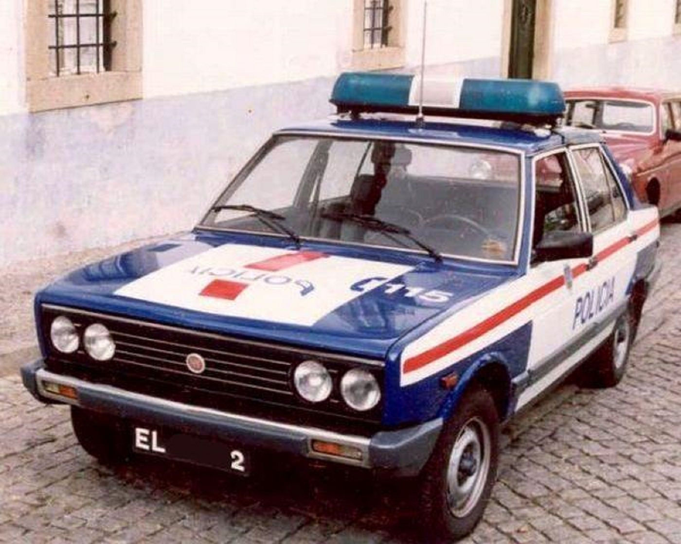 Wallpaper #iaUyMpMB0vj5YdARTdNB165 Anos 70 Fiat 131 Miraflori Portugal Policia Viatura Automoveis