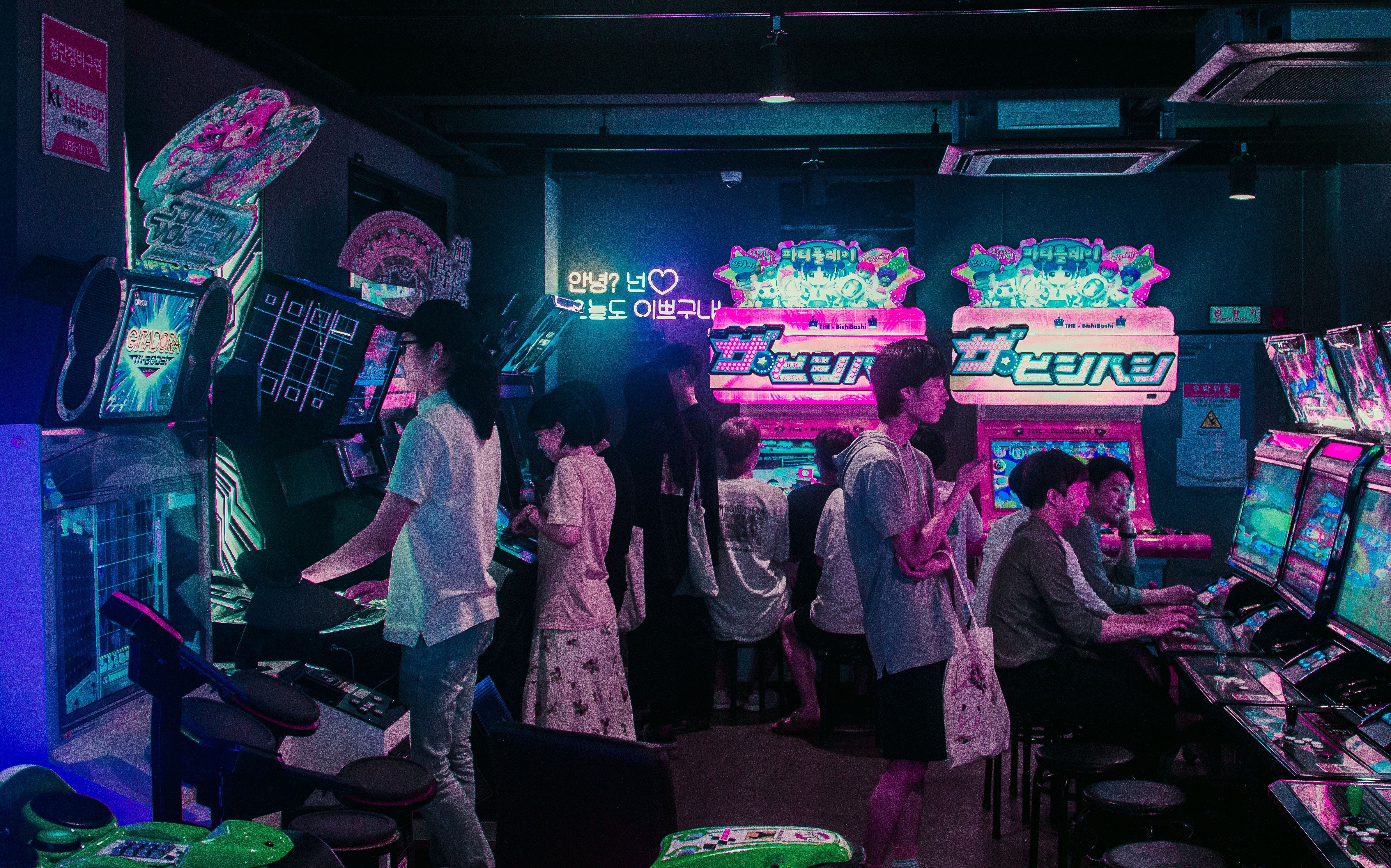 Wallpaper #ARk0Ao8BtGB6xQ78oEoU37 Japan Arcade Lights Everyday Life Photography Arcade Games