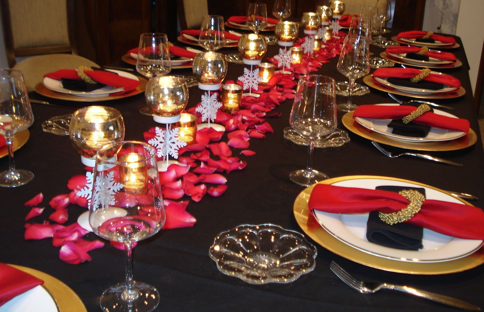 Wallpaper #GBlvOo8BtGB6xQ78S60715 Gold and Red Table Setting Tablescape Ttablescape Red Party
