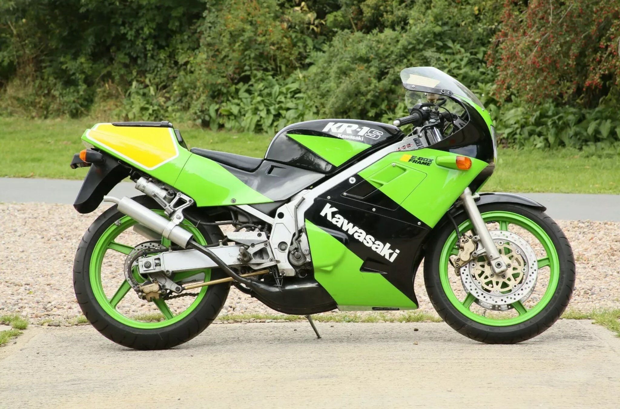 Wallpaper #aWiKHZMBSpphPi3-eiZl102 Kawasaki Kr 1s Fastest Production 250 Two Stroke Ever Built