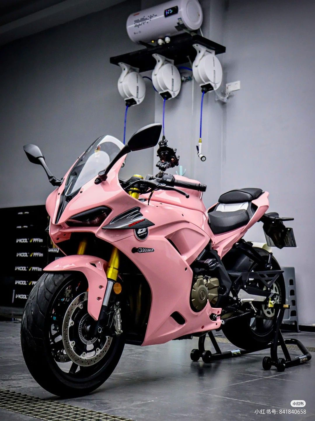 Wallpaper #OmeU-JIBSpphPi3-QYpX340 Save Follow Mercedes Brabus Pink Motorcycle House