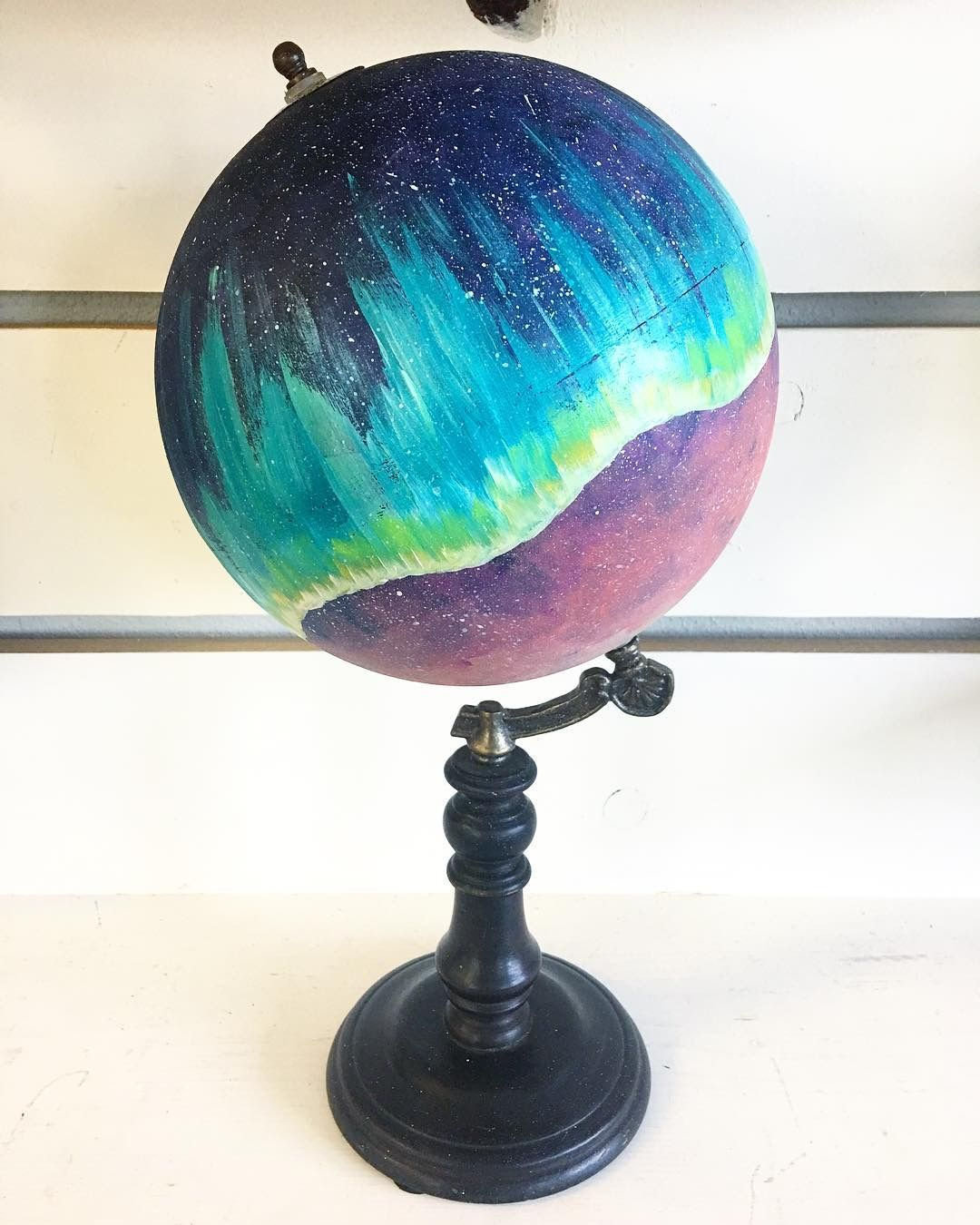 Wallpaper #BGcT6pIBSpphPi3-TUVE114 Pin by Jennifer Brown on Painting Globe Art Painting Globe