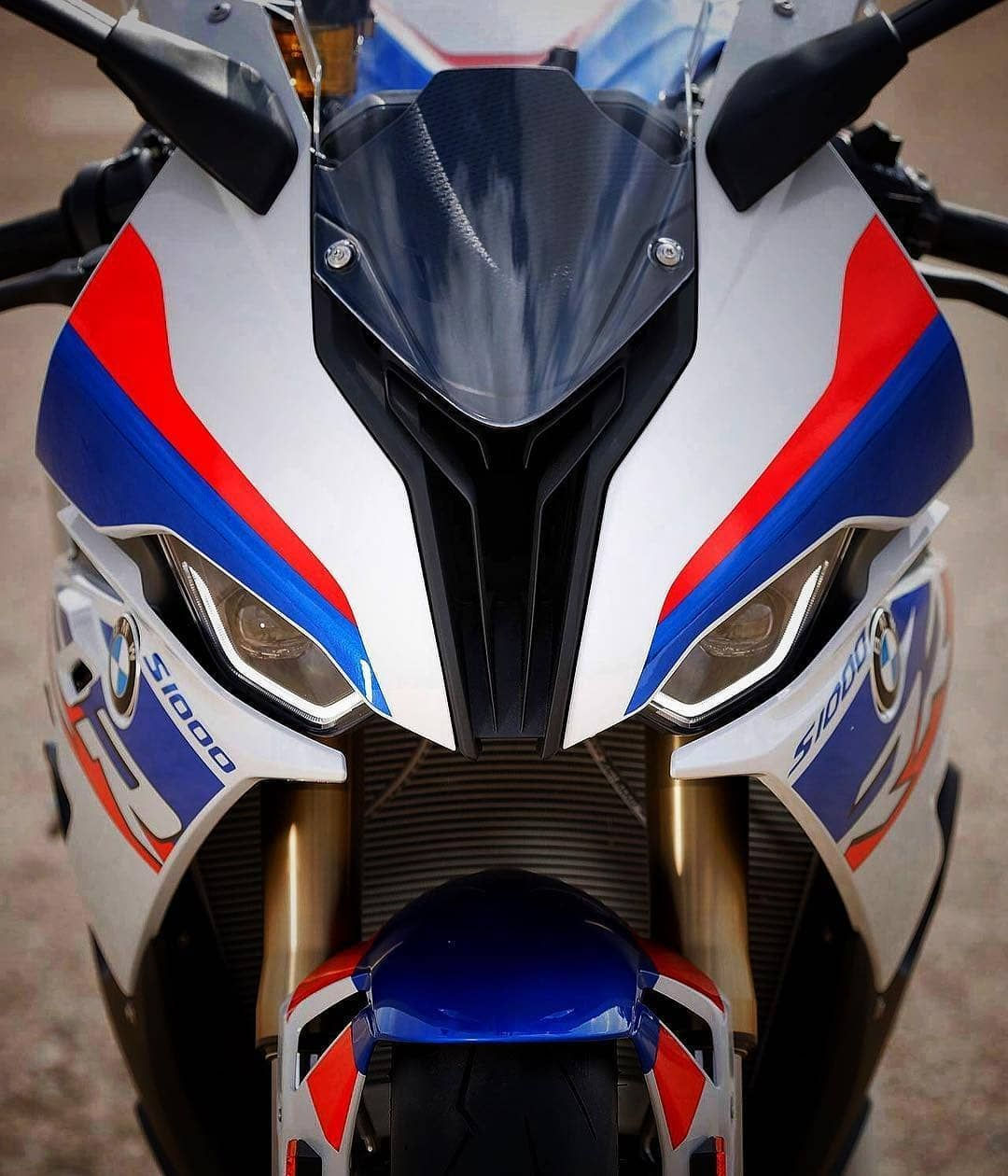 Wallpaper #hWg3HpMBSpphPi3-USjP247 Motorcycles Around the World on Instagram 2019 S1000rr at L4ndshark