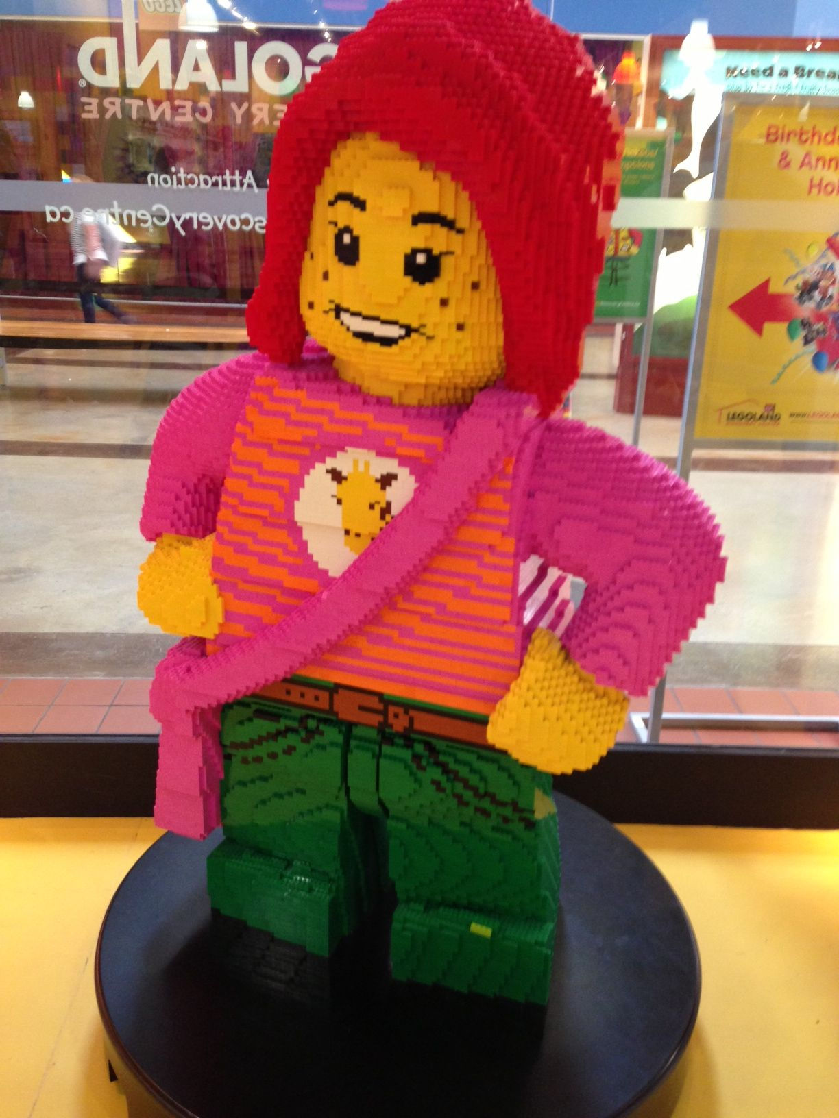 Wallpaper #i2j3E5MBSpphPi3-ugKi255 Lego Girl Made of Legos Lego Girls Lego Store Legos