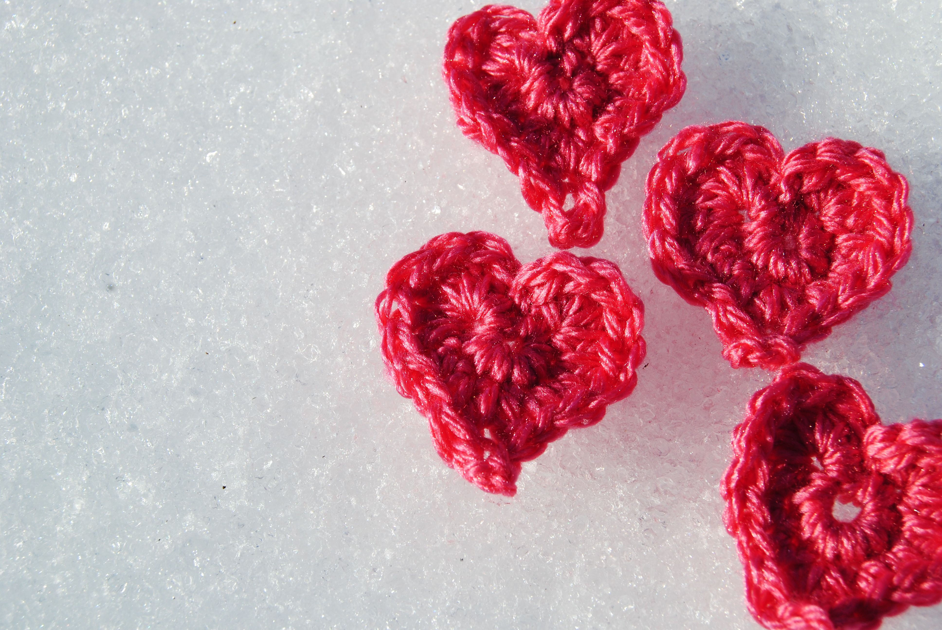 Wallpaper #HGdy7ZIBSpphPi3-_1jy275 Teeny Tiny Hearts Link to Free Pattern Tiny Heart Free Pattern