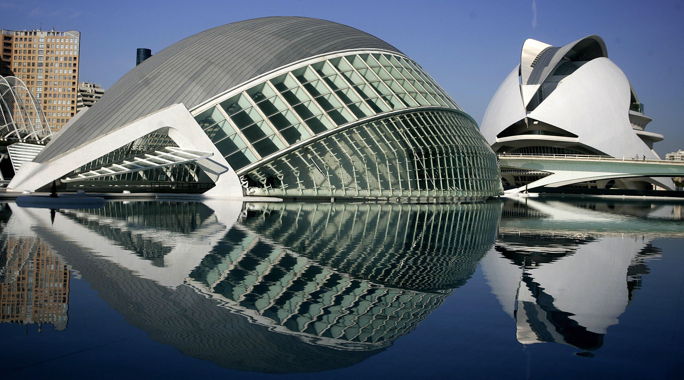 Wallpaper #o_EMRJMBLX2DcmSN94U395 New Type of Palace Designed by Spanish Architect Santiago Calatrava