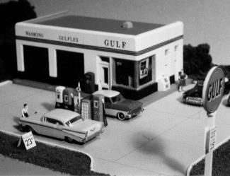 Wallpaper #v7hw2pIBJvJKYCmEjfFq104 City Classics 1930s Crafton Avenue Service Station Kit Ho Scale Model
