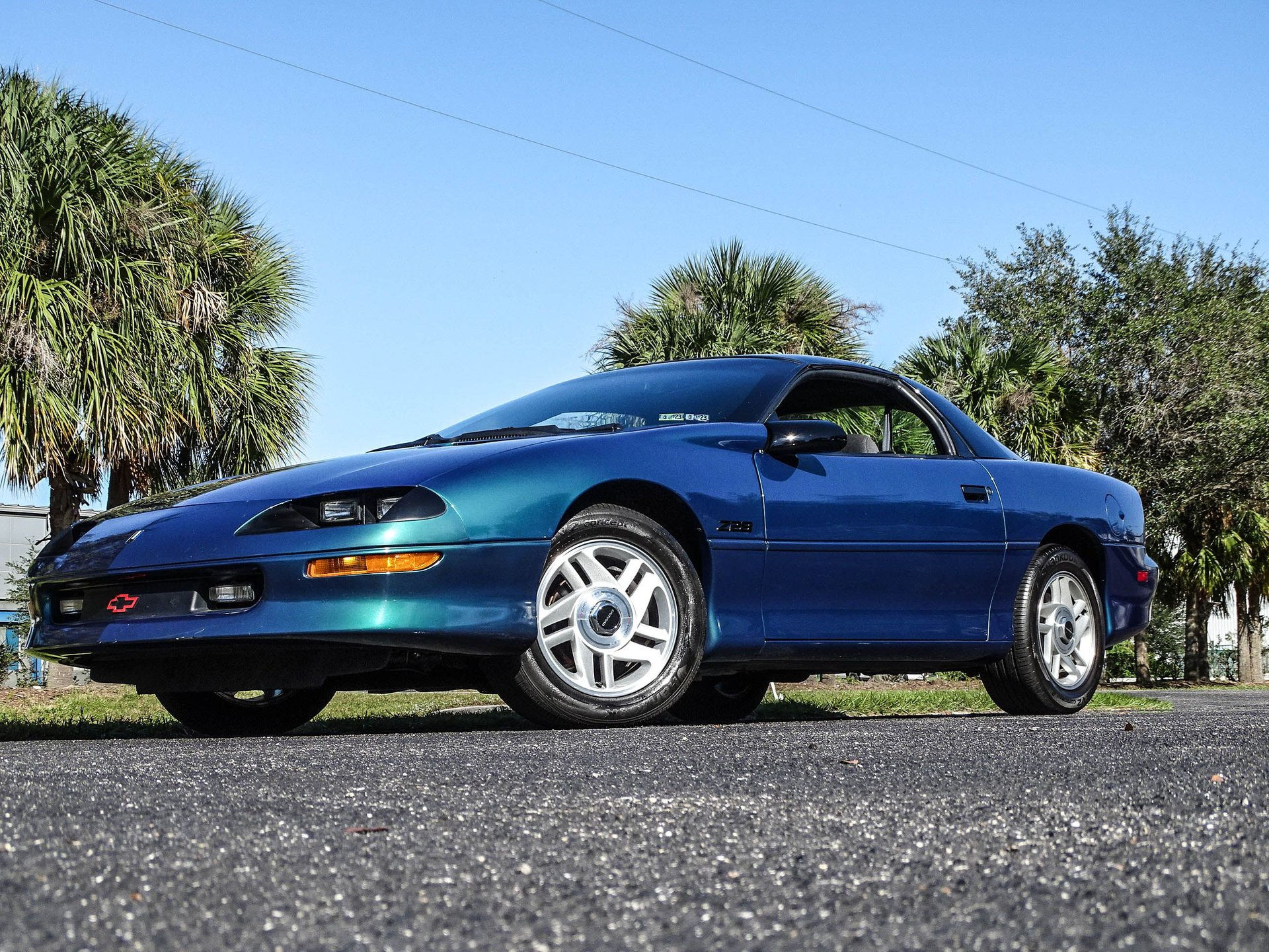 Wallpaper #GmfDBZMBSpphPi3-yr5s269 1995 Chevrolet Camaro Survivor Classic Cars Services